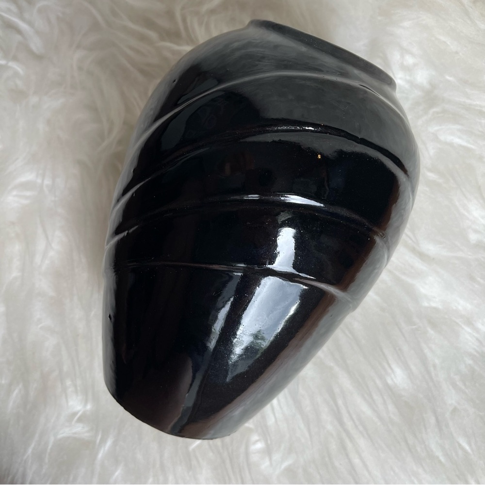 Elegant Black Ceramic Vase